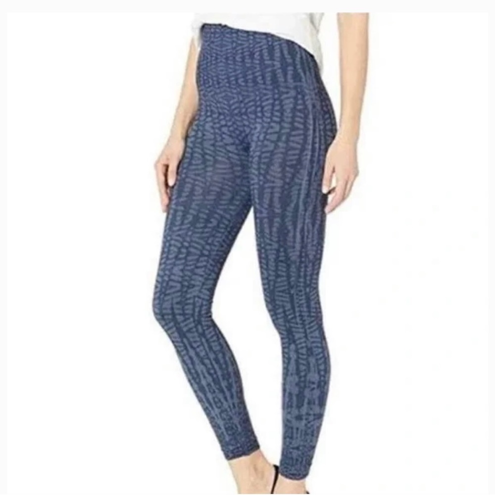 Spanx Look at Me Now Seamless Leggings, Sz M